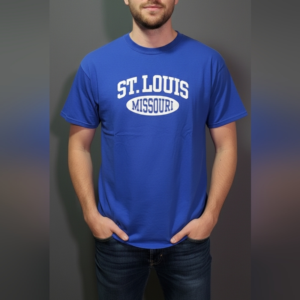 Gildan Men's Blue St. Louis Missouri Graphic Short Sleeve T-Shirt Size 2XL